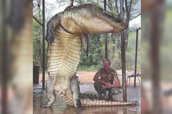 Người đàn ông săn lùng 'quái vật huyền thoại'