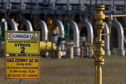 Gazprom cắt dòng khí đốt qua Áo