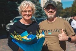 Bộ trưởng Quốc phòng Đức bất ngờ tới Ukraine