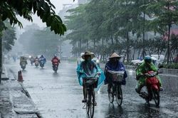 Khu vực Hà Nội có lúc có mưa rào và dông
