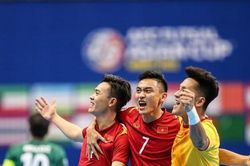 ĐT Futsal Việt Nam kiên cường tiến vào tứ kết
