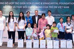 Hơn 1,1 tỷ đồng giúp trẻ em có hoàn cảnh khó khăn