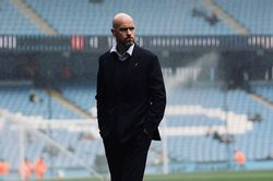 Erik ten Hag: 'Tôi tôn trọng sự nghiệp vĩ đại của Ronaldo'
