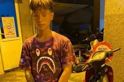 Hà Nội: Bắt 13 đối tượng mang vũ khí, đi xe biển số giả