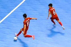 Pha bóng cá nhân khiến futsal Việt Nam lỡ cơ hội trước Iran