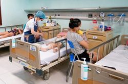 Tin y tế 4/10: Đã có hơn 3.100 trẻ nhiễm virus Adeno; người dân không tự ý xét nghiệm tràn lan