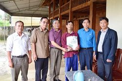 Khám bệnh, tư vấn, cấp thuốc miễn phí cho người cao tuổi