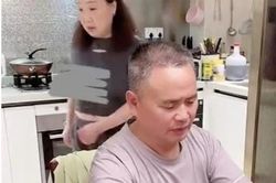 Cha mẹ bất ngờ nổi tiếng vì chưa từng giục con gái lấy chồng