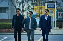 Bom tấn triệu đô của Hyun Bin và Yoon A sẽ 'hạ cánh' rạp Việt tháng 10