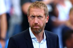 HLV Potter bị báo chí Ý 'đá xoáy' trước đấu với AC Milan