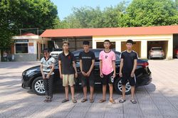 Bắt nhóm đối tượng dùng dao cướp tài sản của lái xe taxi