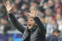 HLV Conte vẫn khen các học trò dù Tottenham không thắng