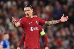 Darwin Nunez quá vô duyên, Liverpool vẫn hạ đẹp Rangers
