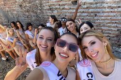 Lâm Thu Hồng mất hành lý, 4 ngày không thay makeup, mặc duy nhất một bộ đồ ở The Miss Globe 2022