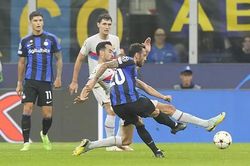 Thua cay đắng trước Inter Milan, Barcelona đối diện nguy cơ bị loại sớm