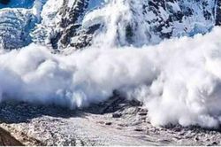 Lở tuyết trên dãy Himalaya, nhiều người mất tích
