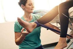Thêm phương pháp điều trị cho người bệnh xơ cứng teo cơ một bên