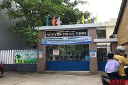 Học sinh lớp 1 bị bầm tím tay chân do bị bạn dùng thước đánh khi kèm học