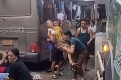 Nghệ An: Va chạm giao thông, nhiều công nhân bị thương