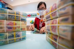 VNDirect: Bốn ngân hàng vừa được cấp thêm 'room' tín dụng
