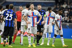Barca run rẩy ở Champions League