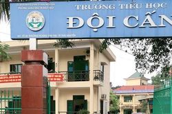 Chủ nợ nhờ cô đưa học sinh về 'gặp bố lần cuối', điều xe cứu thương và bình gas đến trường