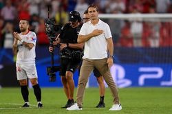 Thêm HLV bị sa thải sau thất bại tại Champions League