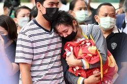 Thái Lan treo cờ rủ sau vụ xả súng khiến 23 trẻ em thiệt mạng
