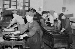 Hình ảnh hoạt động xuất bản giai đoạn 1951-1954