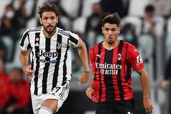 Soi kèo nhà cái AC Milan vs Juventus. Nhận định, dự đoán bóng đá Serie A (23h00, 8/10)
