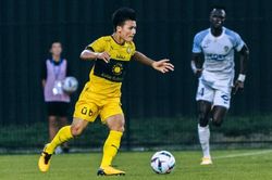 Bóng đá Việt Nam hôm nay: Quang Hải được đăng ký thi đấu ở Ligue 2