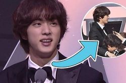 BTS công kênh Jin như vua khi anh cả nhận giải ở The Fact