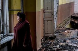 Tình hình Ukraine: IMF viện trợ tài chính khẩn cấp cho Kiev, WB nhận định nền kinh tế đã mất năng lực sản xuất