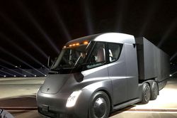 Tesla lên kế hoạch bàn giao xe tải Semi đầu tiên cho Pepsi vào cuối năm
