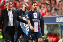 Messi chấn thương ngay sau tuyên bố kỳ World Cup cuối cùng