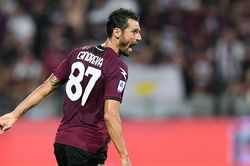 Soi kèo nhà cái Salernitana vs Verona. Nhận định, dự đoán bóng đá Serie A (20h00, 9/10)