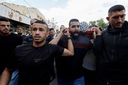 Tái diễn đụng độ gây chết người ở khu Bờ Tây và Jerusalem