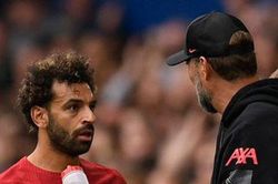Klopp giờ thừa nhận Salah không thể so với Haaland
