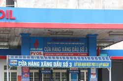 Nhiều cây xăng ở Tp.HCM treo bảng 'hết xăng'