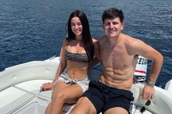 Harry Maguire được HLV Erik ten Hag cho xả trại để nghỉ dưỡng thương