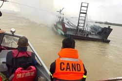 Quảng Nam: Nguyên nhân ban đầu vụ cháy tàu gỗ và cano