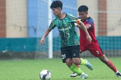 V-League và sự len lỏi của bóng đá xấu xí