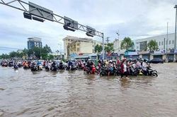 Cần Thơ đón đợt triều cường lớn nhất năm 2022
