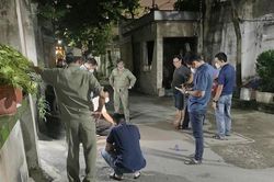 Đâm chết người chung xóm trọ ở TP.HCM rồi đến công an đầu thú