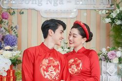Thiệp cưới của Bình An và Phương Nga: Tông màu hồng chủ đạo, khiến khách mời 'muốn xỉu'