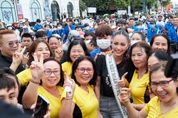 Chân thành động viên fan: Hoa hậu Ngọc Châu xứng danh 'Miss ấm áp'
