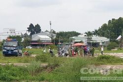 Phát hiện bộ xương nghi là nam giới bị chết cháy ở bãi đất trống