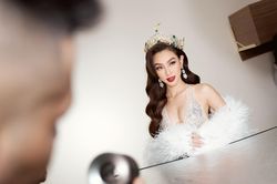 Hoa hậu Thùy Tiên nóng bỏng tại Miss Grand International 2022