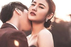 Cú 'sa chân' của chàng thanh niên trẻ và bài học cay đắng từ 'mối tình' với quý bà giàu có