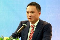 Tài sản ông Hồ Hùng Anh bốc hơi tỷ USD, mất vị trí số 1 ngành ngân hàng